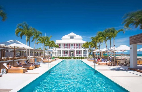 Palm Cay Villa | The Flamingo Villa