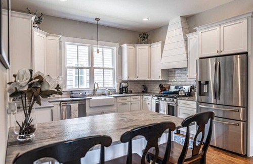 Southern Pines House | The Flat Coat Cottage: Downtown Southern Pines