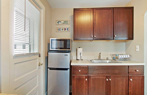 Lake Geneva Apartment | The Flats of Lake Geneva- Suite 2