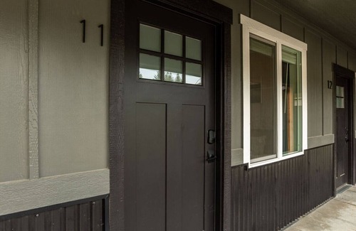Coeur d'Alene Apartment | The Flats - Suite 11 - Queen Bed - Downtown CDA!