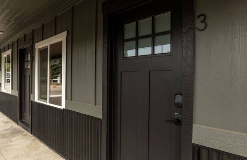 Coeur d'Alene Apartment | The Flats - Suite 3 - Queen Bed - Downtown CDA!