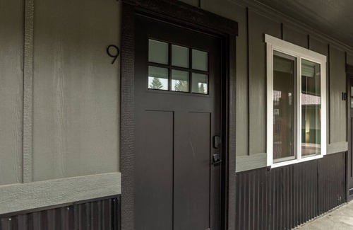 Coeur d'Alene Apartment | The Flats - Suite 9 - Queen Bed - Downtown CDA!