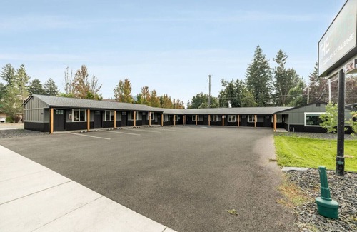 Coeur d'Alene Apartment | The Flats - Suite 9 - Queen Bed - Downtown CDA!