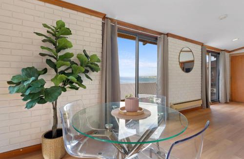 Port Lincoln Apartment | The Flaxman Studio - Panoramic Ocean Views