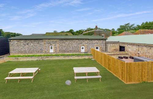 Isle of Thanet House | The Flint Barn at Quex Park Estate