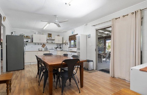 Woorim House | The Flip Flop Inn - Beachside Getaway