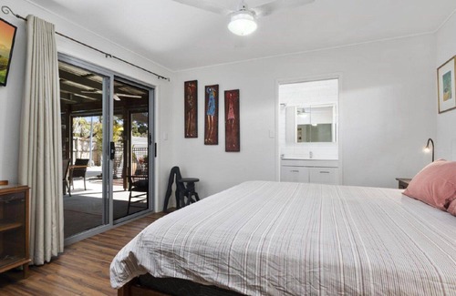 Woorim House | The Flip Flop Inn - Beachside Getaway