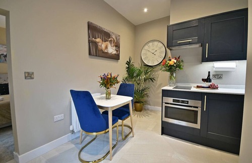 Rawtenstall Condo | The Florence Suite at Moat House Rawtenstall
