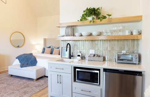 Tyler Cottage | The Floret Cottage