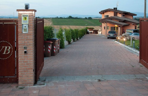 Marsciano House | The Flower of Thorn a cozy and modern house with all the comforts.
