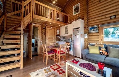 Karpenisi Ski Chalet | The Flysch