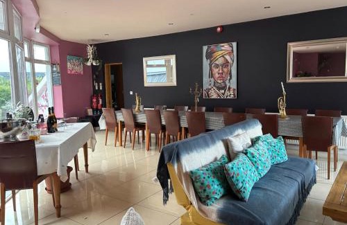 Kilkenny House | The Folly Guest House - Sleeps 28