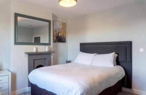 Bedford Apartment | The Fordham Inn