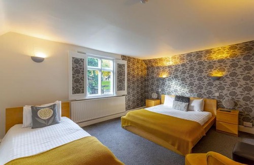 Edwinstowe Hotel | The Forest Lodge