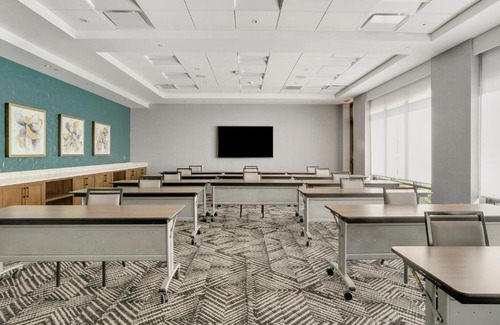 Lake Forest Hotel | The Forester, a Hyatt Place Hotel