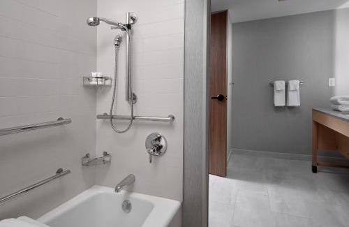 Lake Forest Hotel | The Forester, a Hyatt Place Hotel