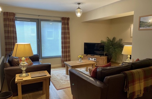 Fort Augustus Apartment | The Fort Archway - ground floor apartment at The Highland Club, Loch Ness