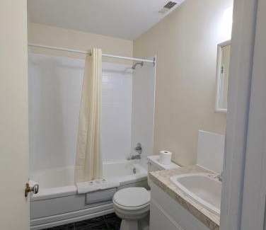 Fredericton Hotel | The Fort Nashwaak Motel