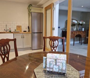 Mountmellick House | The Forum-Mountmellick - Coachhouse