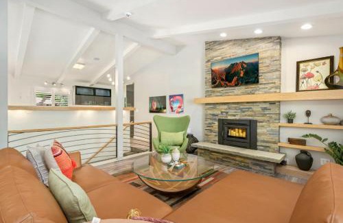 Loveland House | The Foundry Escape - Hot Tub, Bikes & Game Room