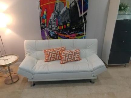 South Pointe Apartment | The Fountain 101 - One Bedroom Condominium