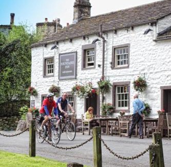 Linton-in-Craven Hotel | The Fountaine Inn
