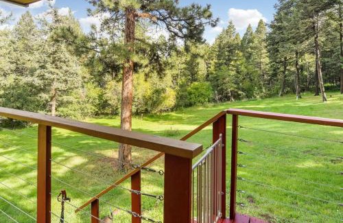 Morrison House | The Four Pines Near to Red Rocks And Morrison