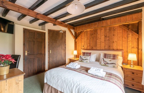 Ainthorpe Hotel | The Fox and Hounds