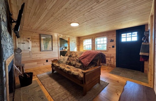Bromley Mountain Condo | The Fox Borrow at Bromley!