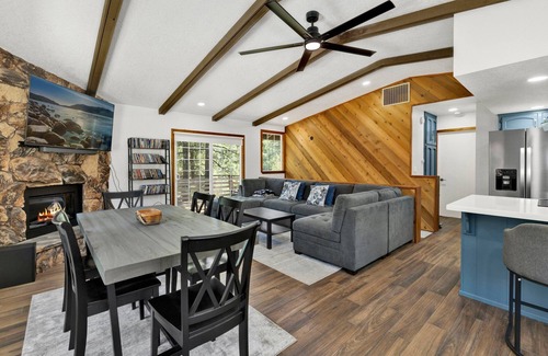 Whispering Forest Cabin | The Fox Den #2568
