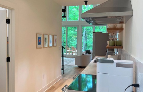 Ridgeway Cabin | The Foxtrot Mokki - Creekside cottage 2hrs from DC