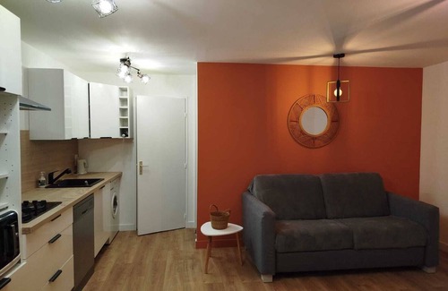 Saint-Julien-en-Saint-Alban Condo | The cardinal's cottage