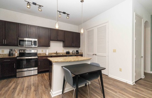 Franklin Apartment | The Franklin I Vibe 8772