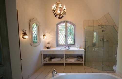 Whakamarama Bed & Breakfast | The French Country House