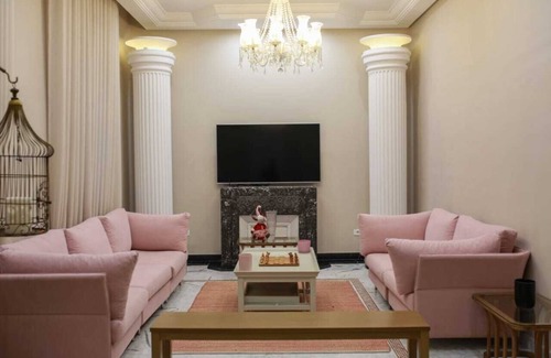 Franceville House | The French house