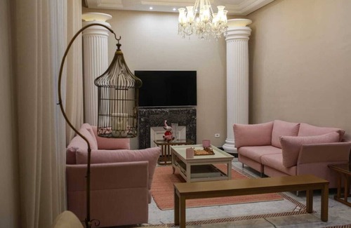 Franceville House | The French house