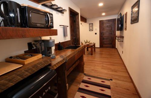 Silverton Hotel | The Frenchman Suites