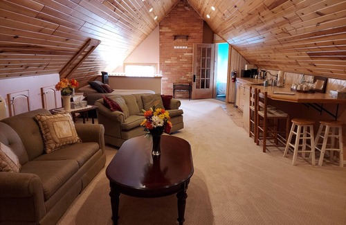 Ludington Bed & Breakfast | The Fresh Coast Inn at Ludington