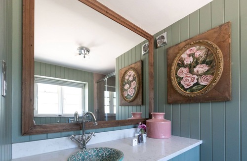 Shipton Oliffe Hotel | The Frogmill