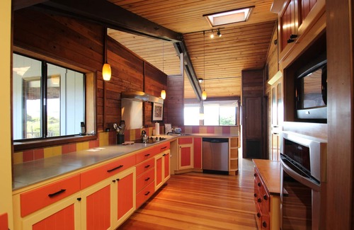 Mendocino House | The Frolic- Dramatic Ocean Front Home with a Truly Unique Historic Setting