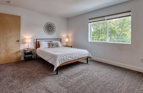 Sheridan Apartment | The Full Experience at Sheridan Sojourn