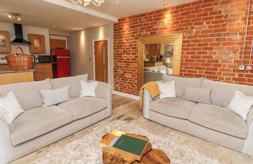 Hallington Cottage | The Fullerton