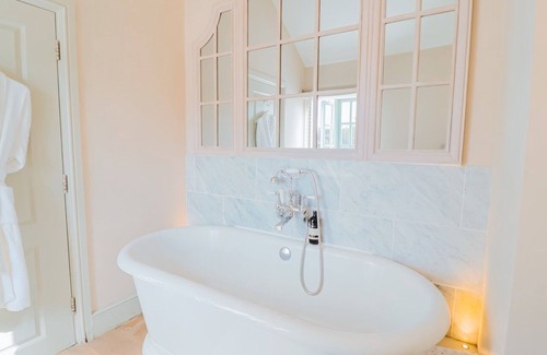 Armscote Hotel | The Fuzzy Duck