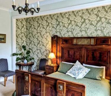 Duddo Bed & Breakfast | The Gables Luxury Bed & Breakfast