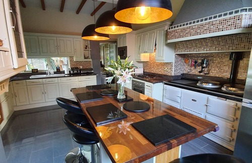 Troon House | The Gables @ South Beach (Sea view)