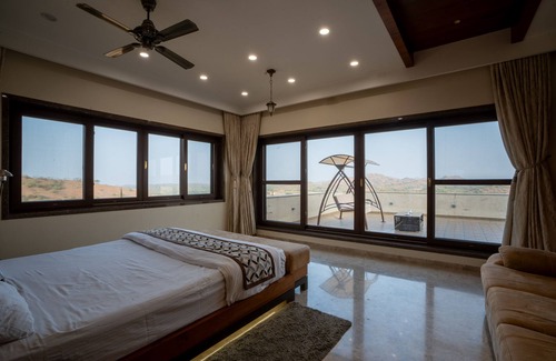 Dhari Hotel | The Gaj kesri Gir - Best Wildlife Resort in Gir
