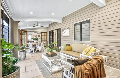 Bungalow Apartment | The Gallery