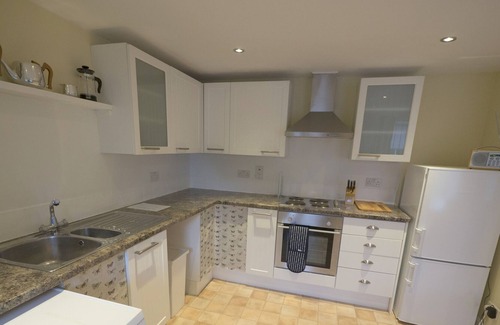 Kirriemuir Apartment | The Gallery Flat is situated in Kirriemuir town centre