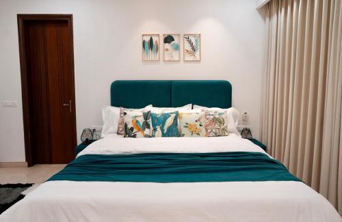 DLF Phase 3 Apartment | The Gambit Near Ambience Mall