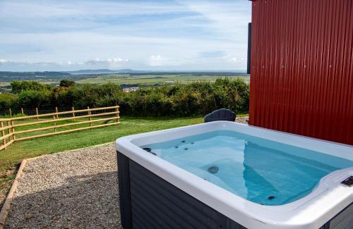 Kidwelly Ski Chalet | The Gambo Shepherd's Hut